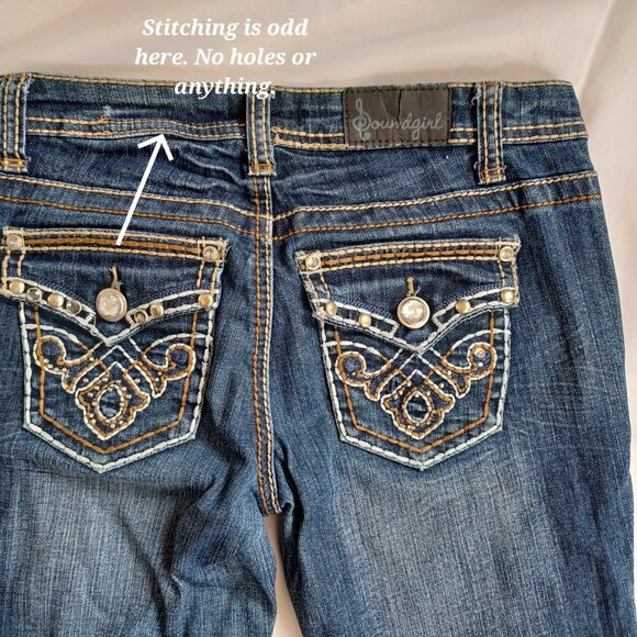 Soundgirl Jeans Bootcut Crop Raw Hem Low Rise Distressed Embellished Size 5 - Picture 5 of 12